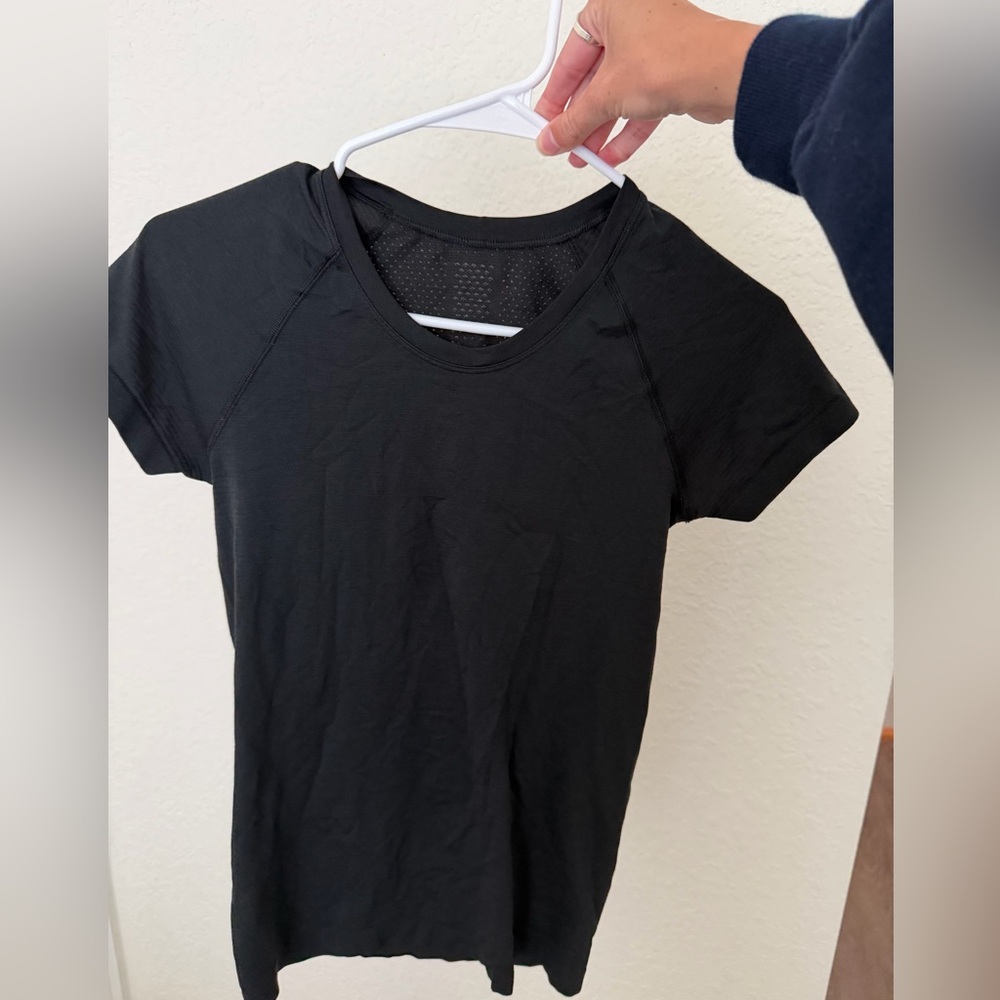 lululemon Black Short Sleeve Swiftly Tech Tee